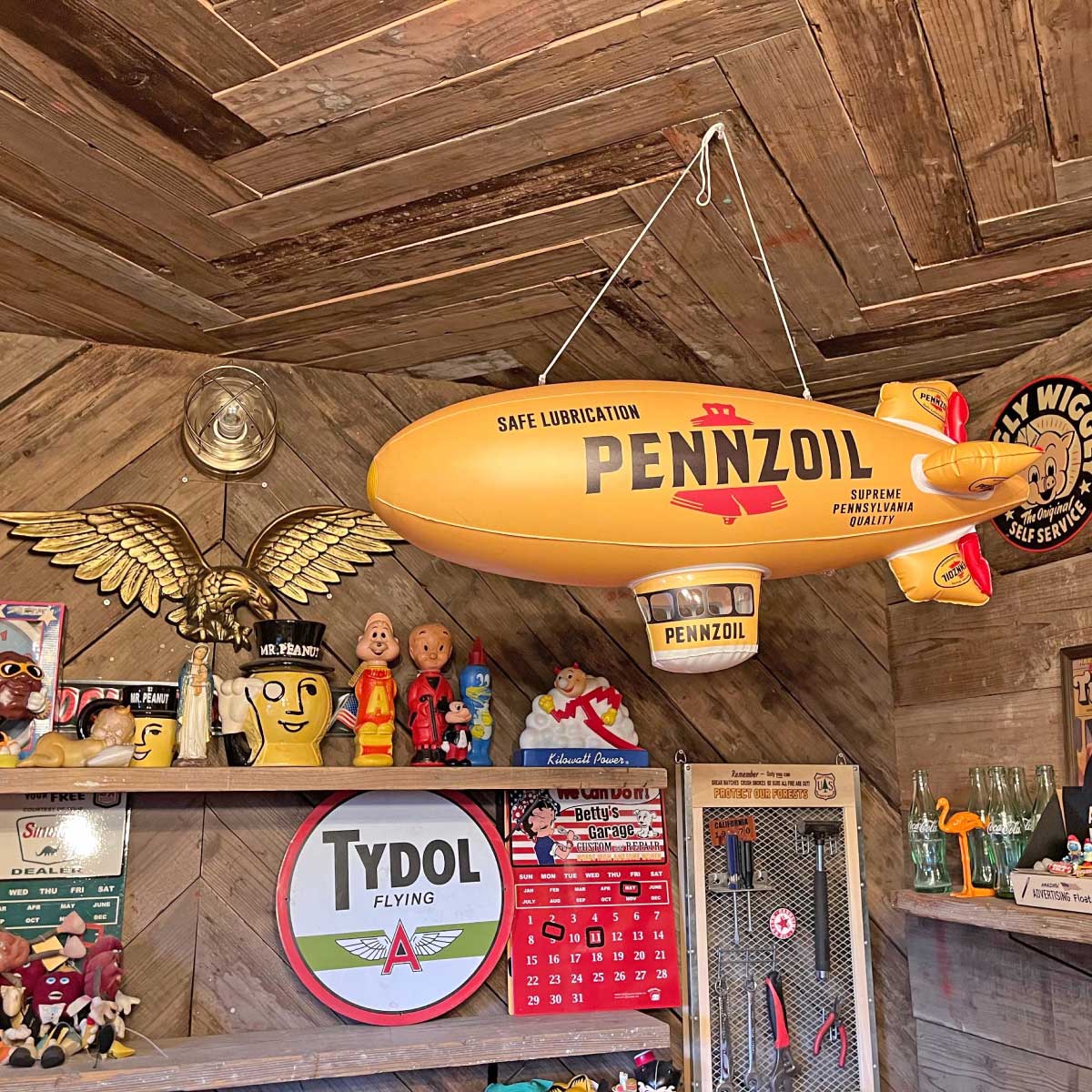 ガレージに映える飛行船！！】AIRSHIP INFLATABLE BLIMP エアシップ